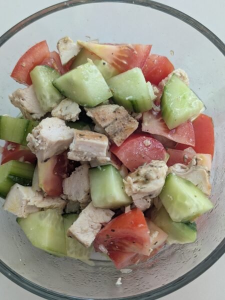 chicken with cucumbers and tomatoes clean